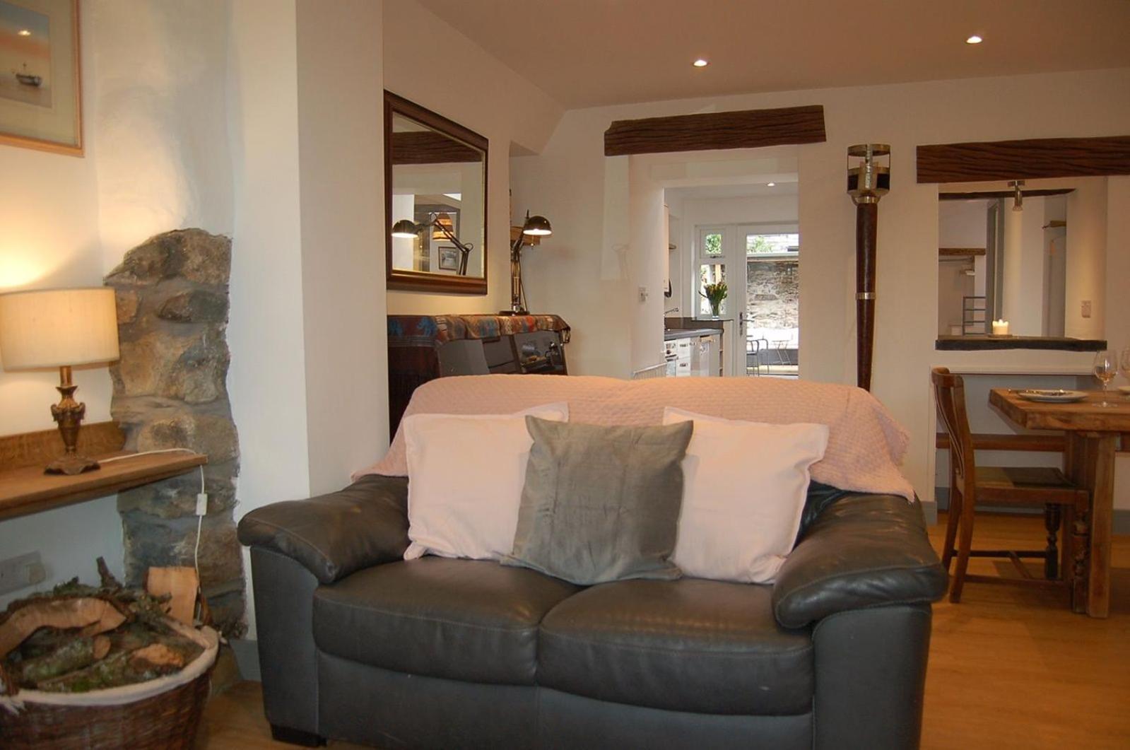 Ty Del - Beautiful Home In Tywyn Extérieur photo